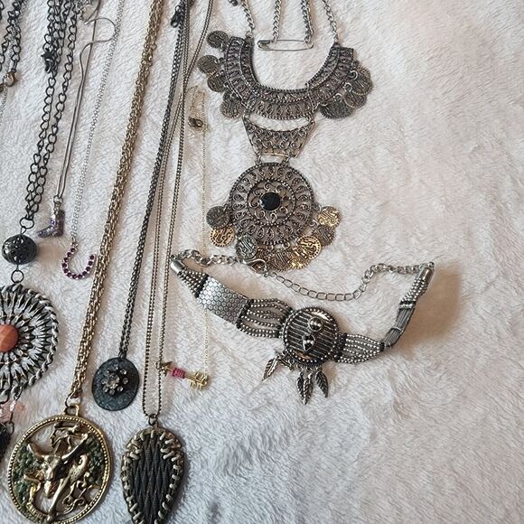 J394 Bulk Bundle of 13 Chain Necklaces - Picture 3 of 4